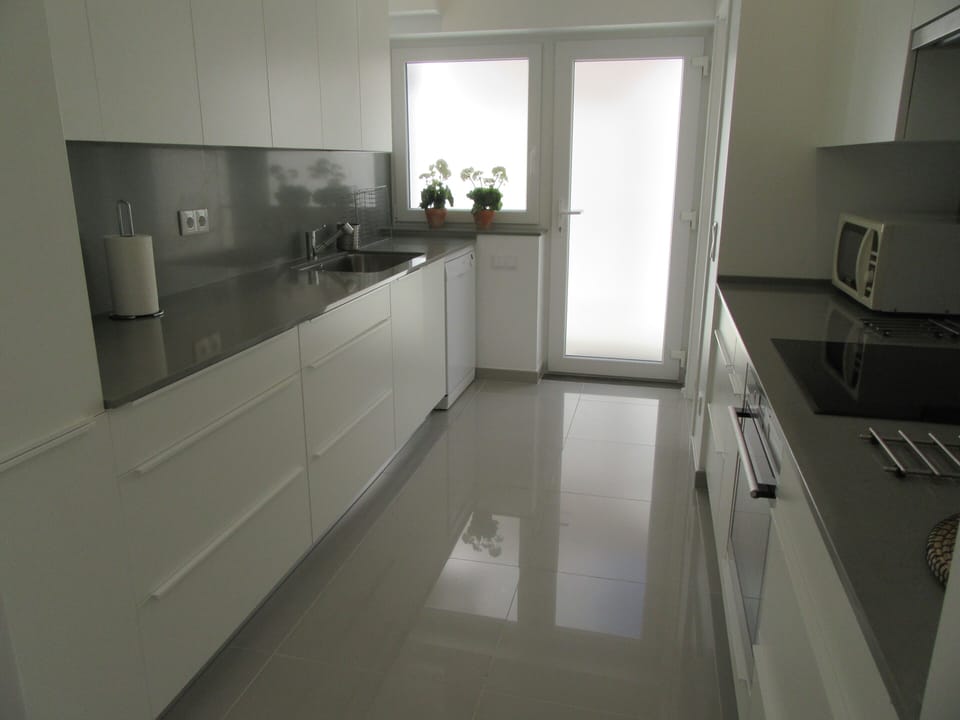 Fully Kitchen