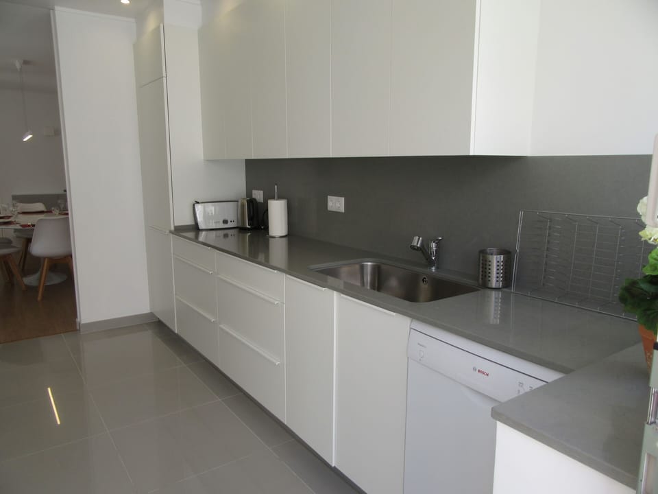 Fully Kitchen
