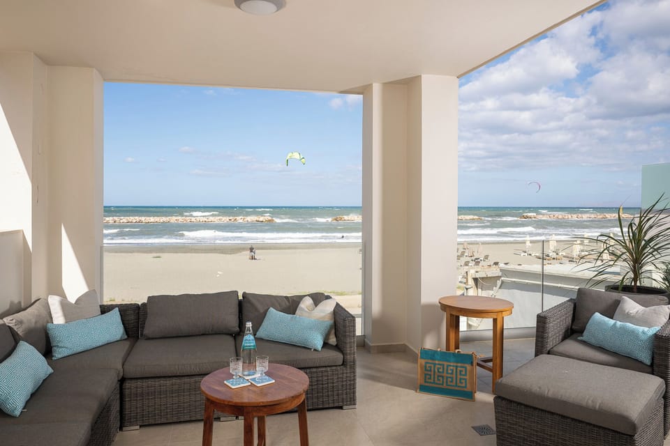 Living room terrace