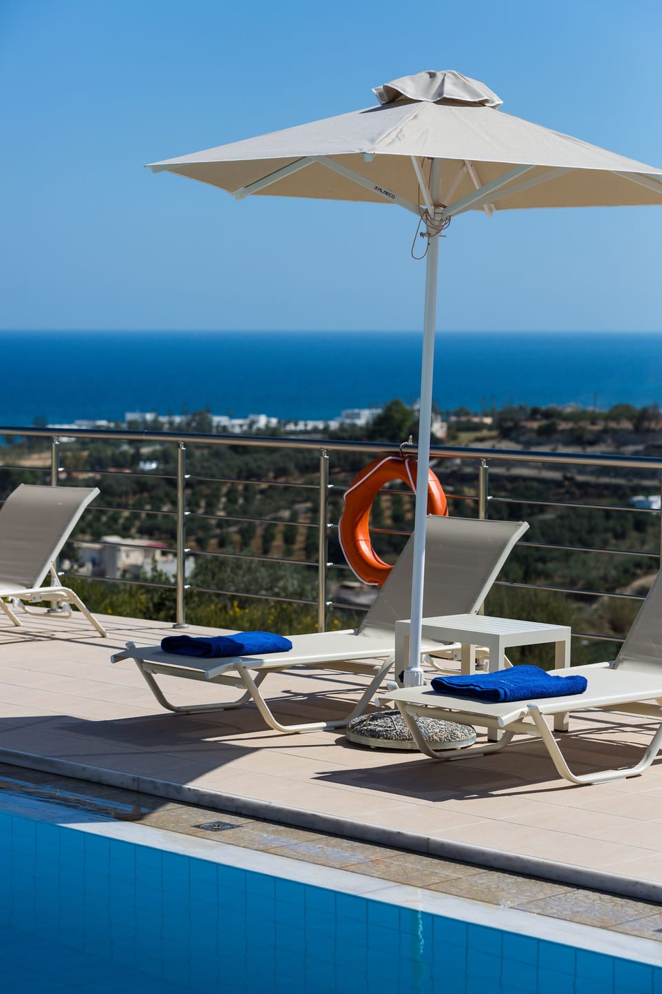 The pool terrace is equipped with sun beds and umbrellas!