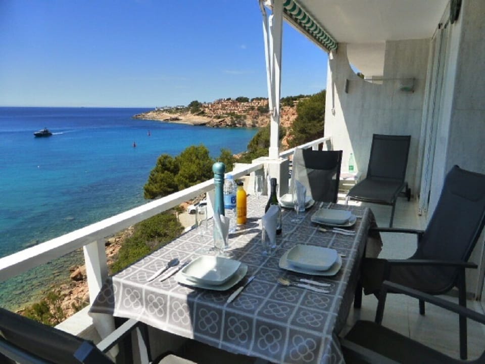 The balcony area