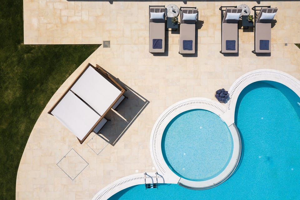The swimming pool has a special children's compartment 0.5 meters deep!
