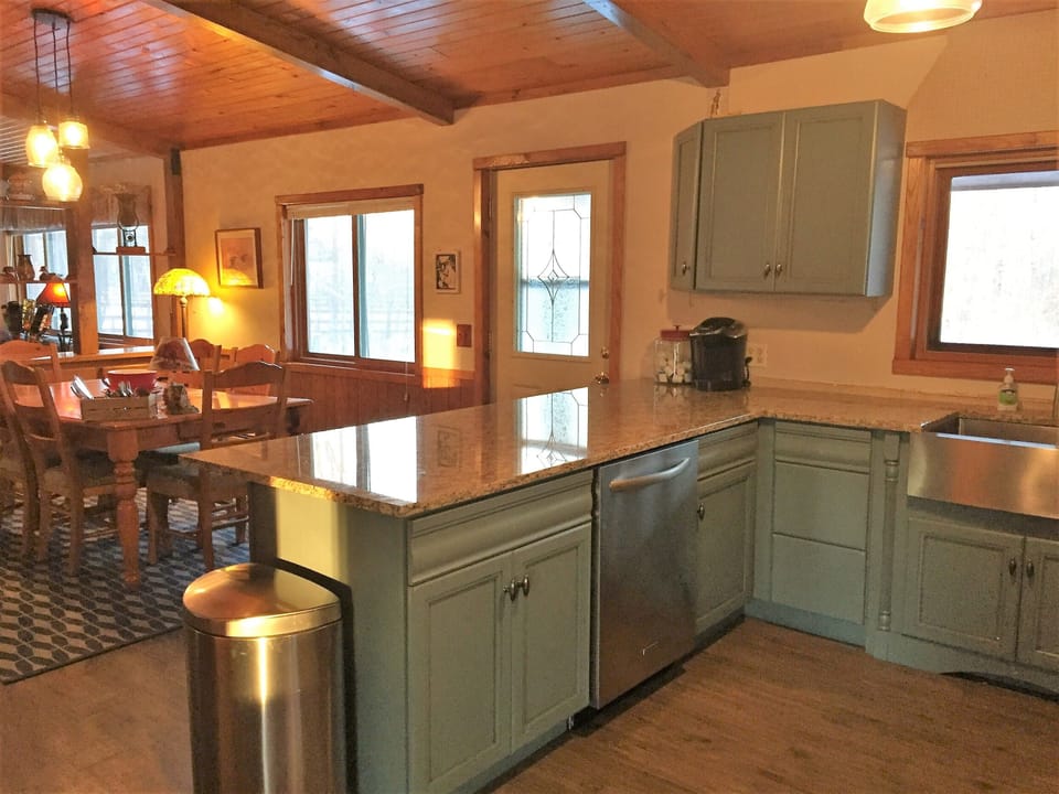 Kitchen / Dining