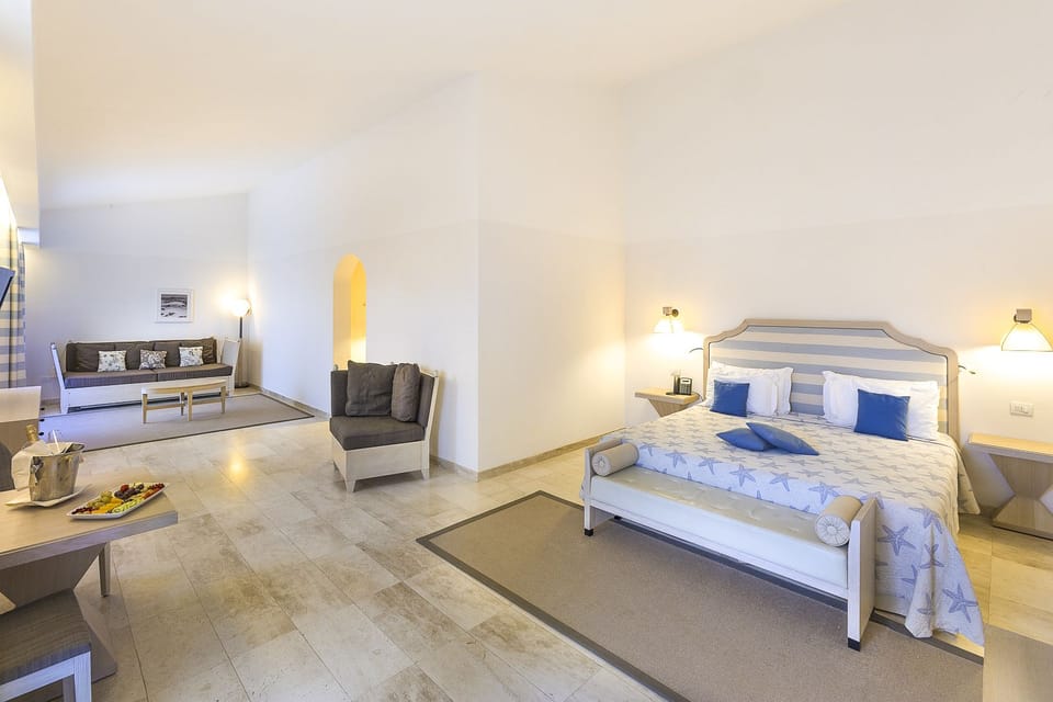 Junior Suite | Blackout drapes, soundproofing, bed sheets