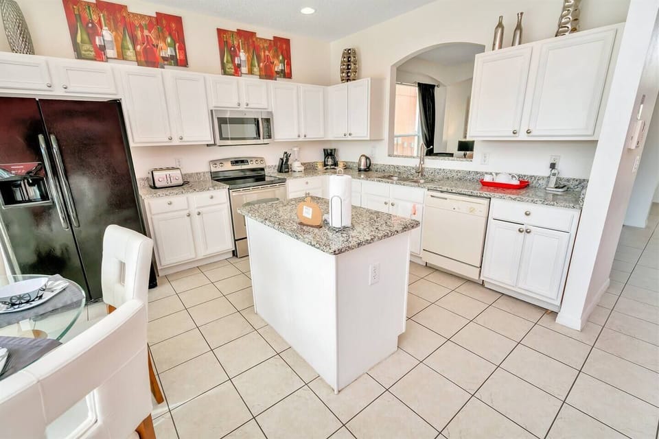 Renovated Kitchen with Everything you Need