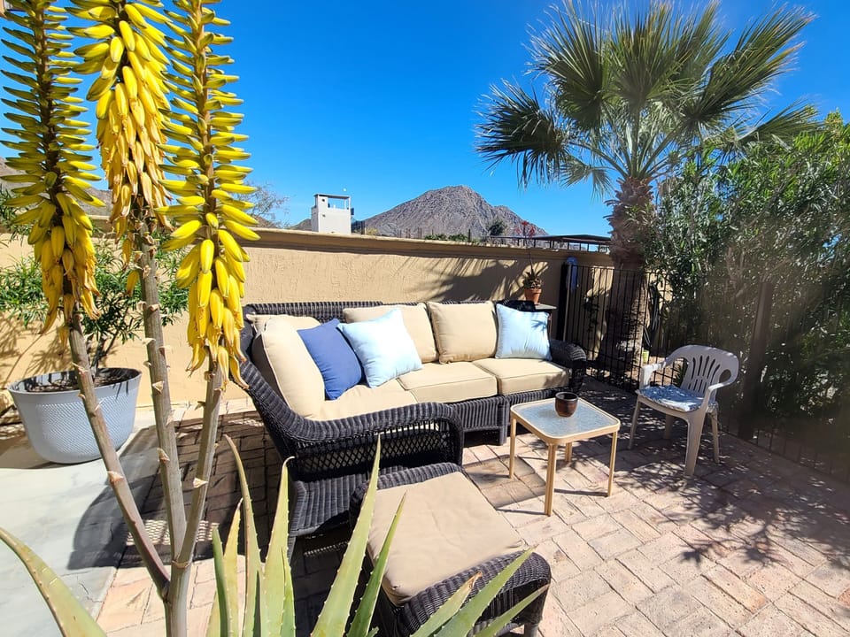 front lounging area