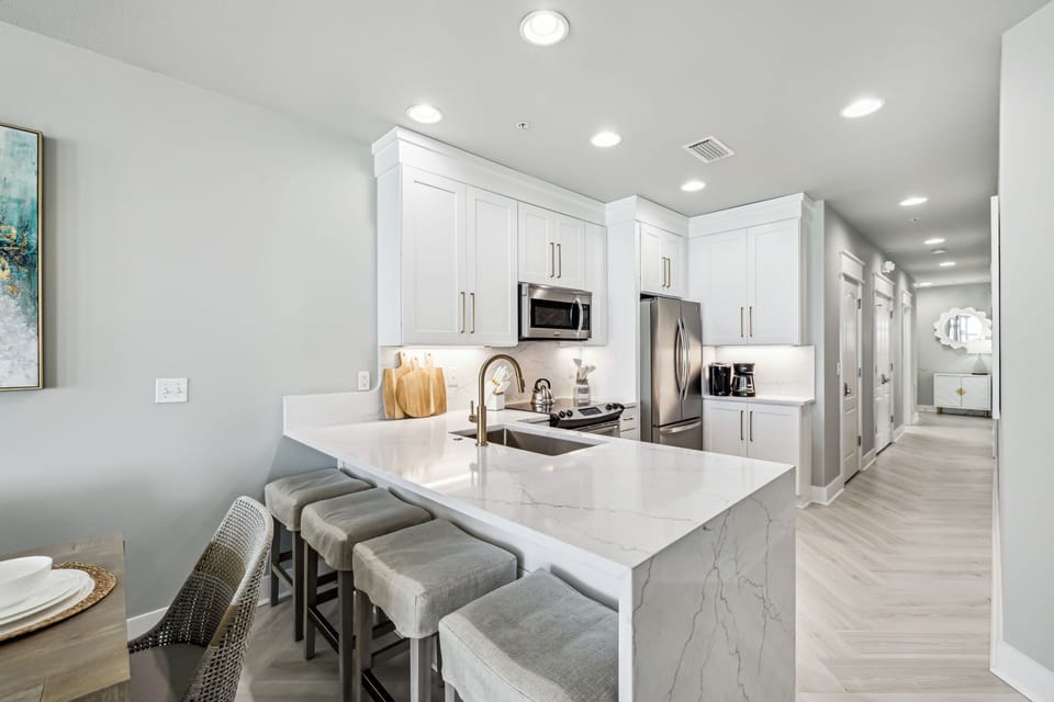 Stunning Chef's Kitchen - Offering Stainless Steel Appliances