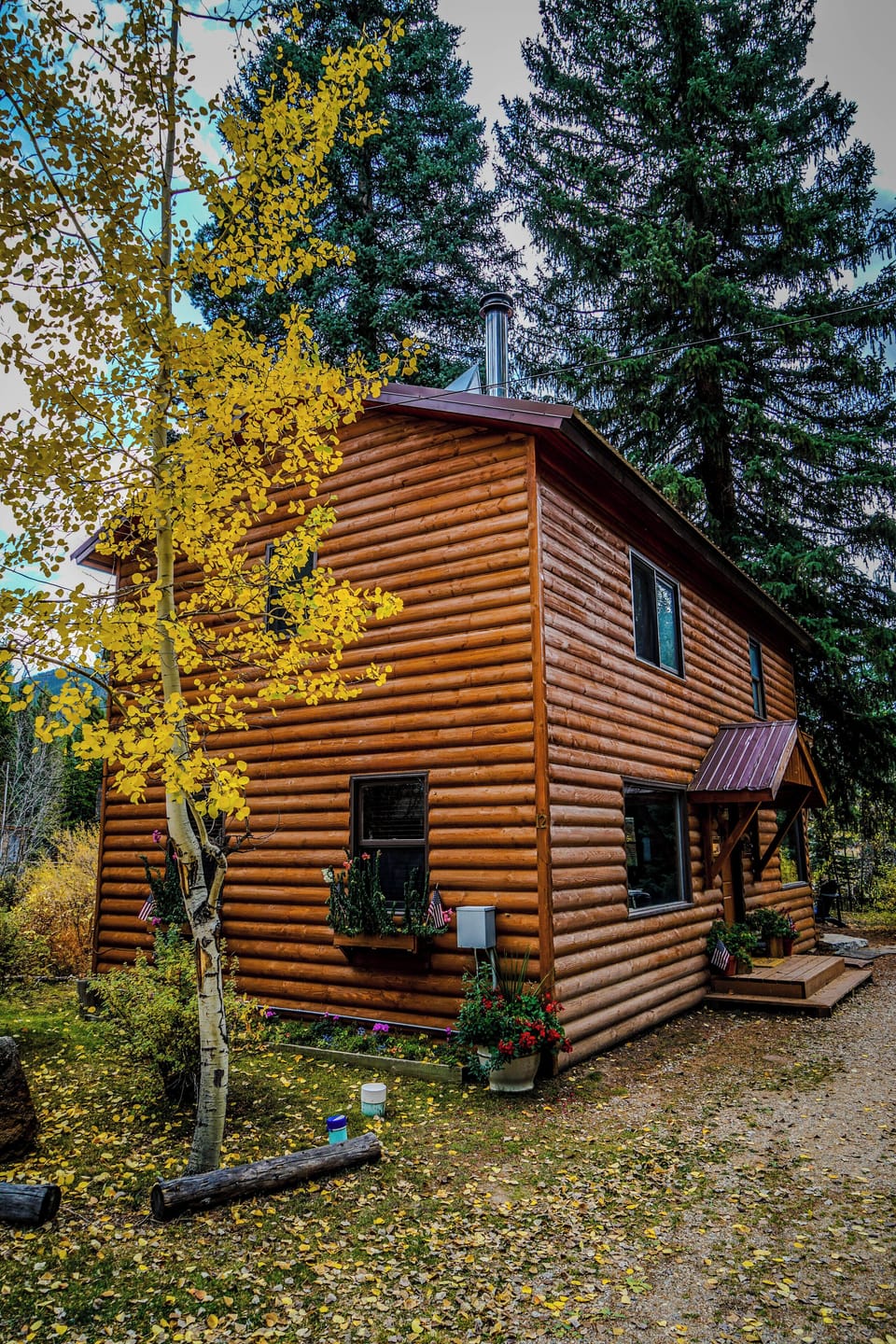 Welcome to Moose Haven! We hope you enjoy your time staying at our lovely cabin.