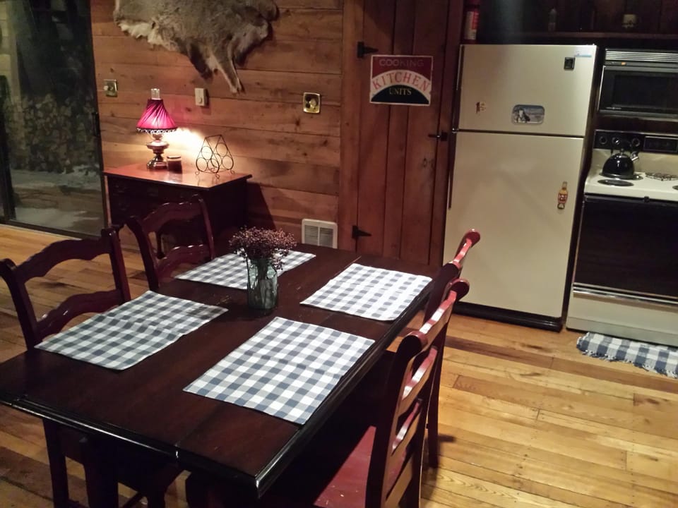 Fox Tail Chalet Dining Table