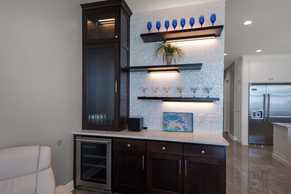 Bar area with wine fridge