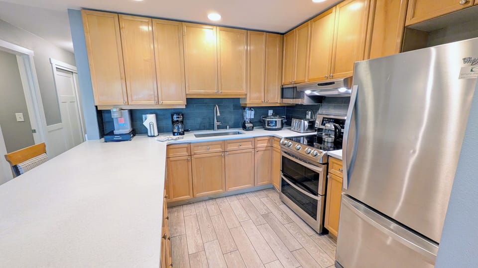 Beaver Creek West Condo V-1 kitchen 