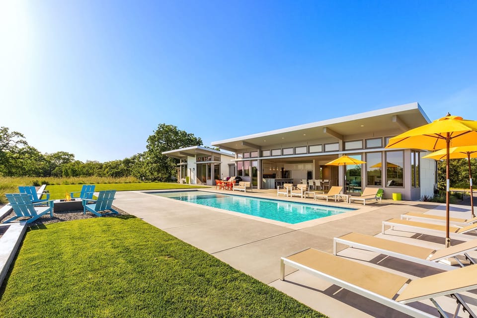 Magical Pool Side That Embodies Indoor | Outdoor Living!