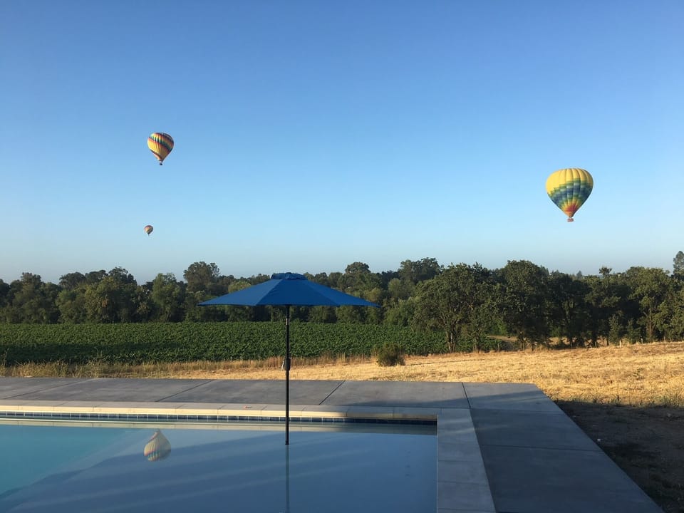 Morning Hot Air Balloons Races! morning
