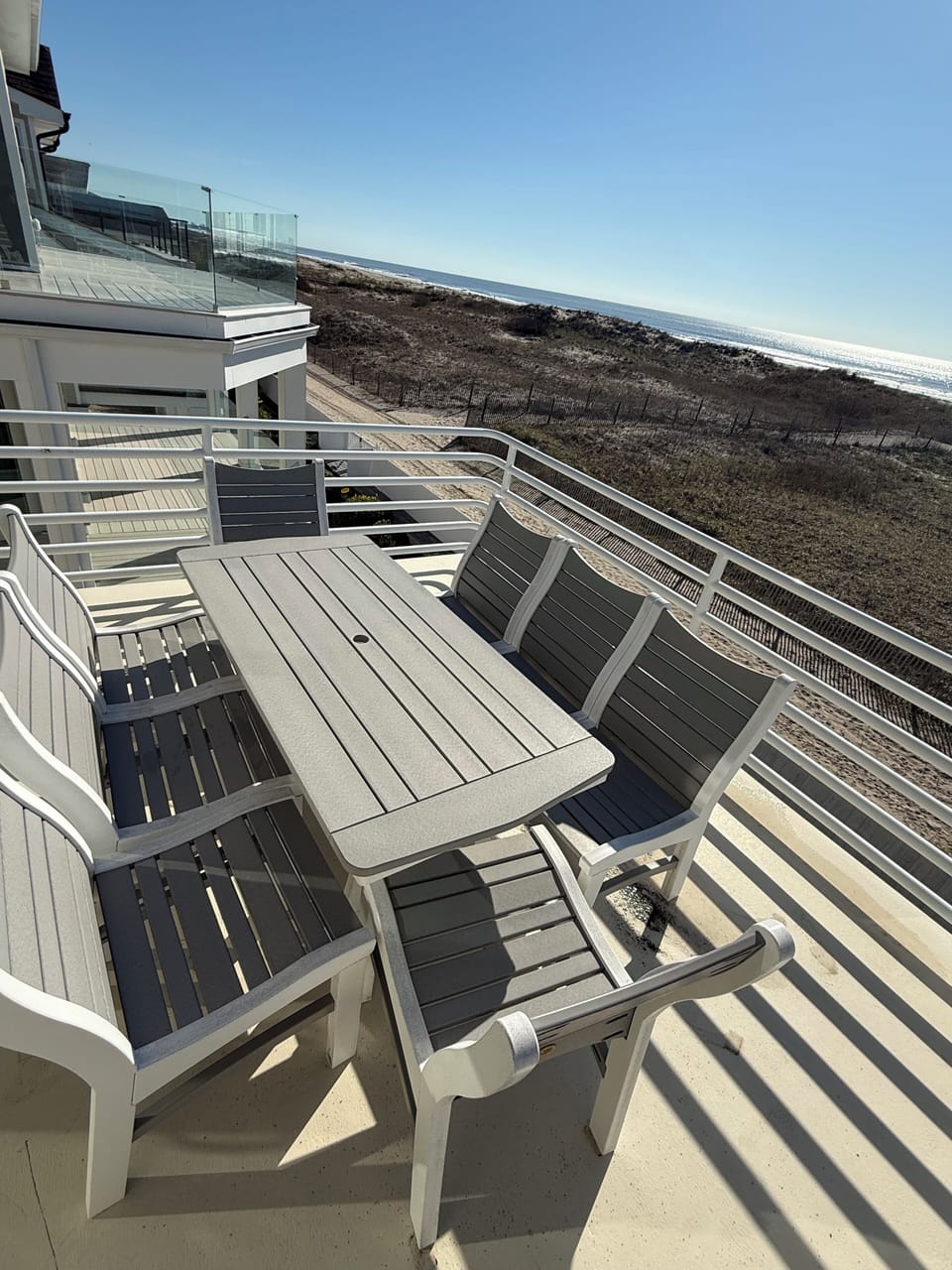 Top Floor deck with Panoramic Ocean Views