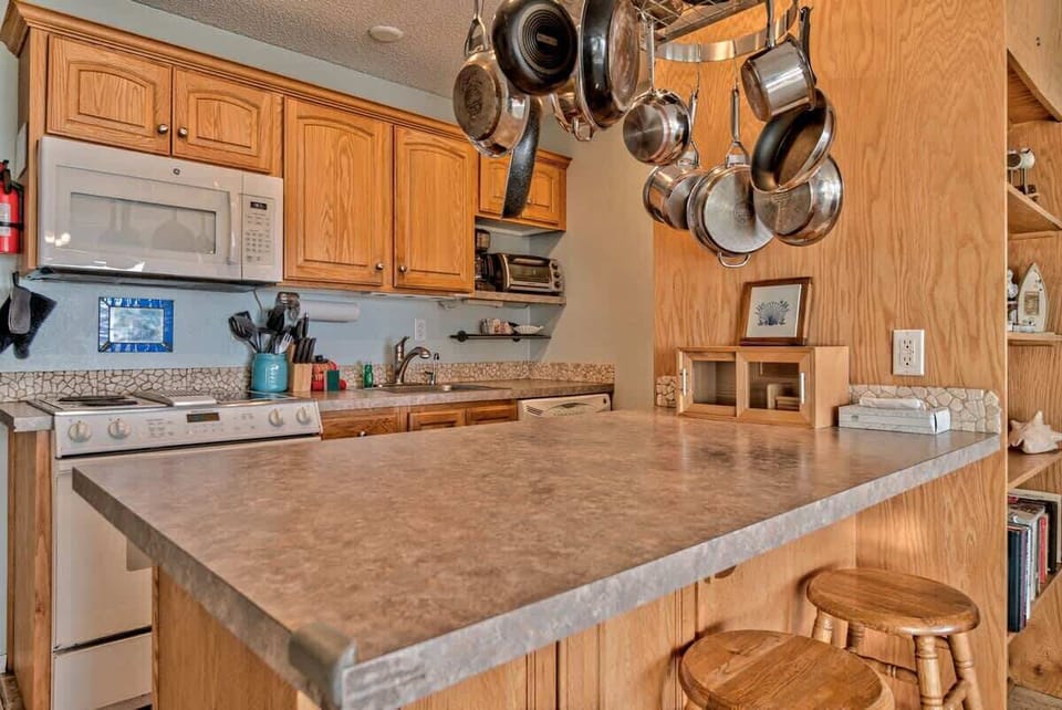 Lots of counter space