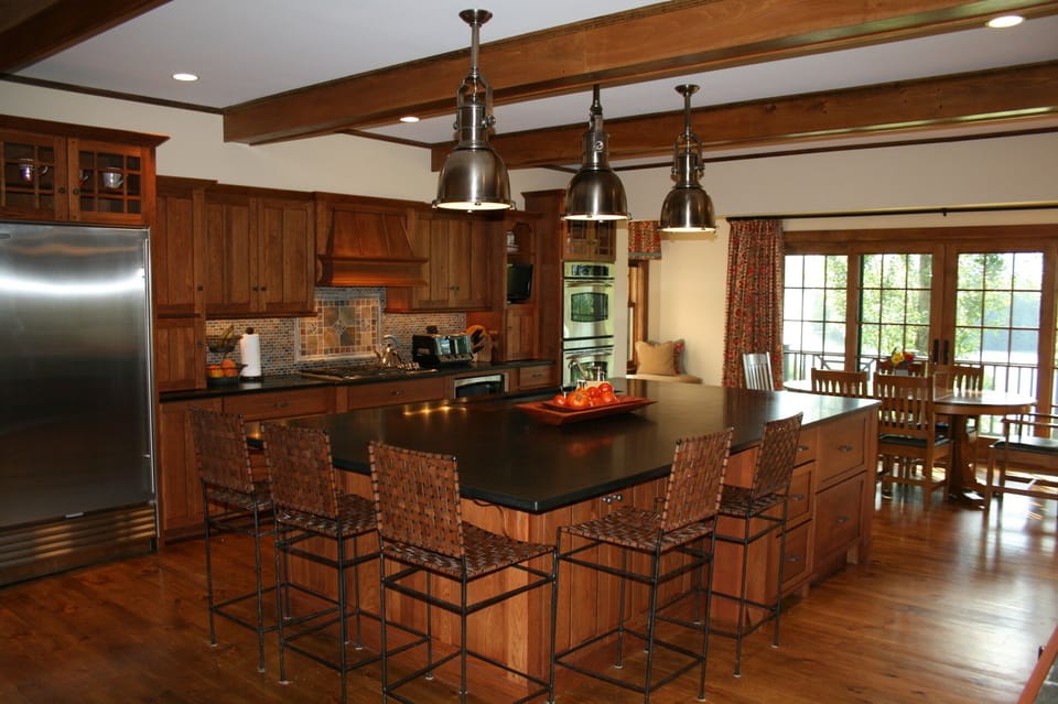 Eat in Kitchen with Sub Zero/Viking appliances, Granite countertops and more