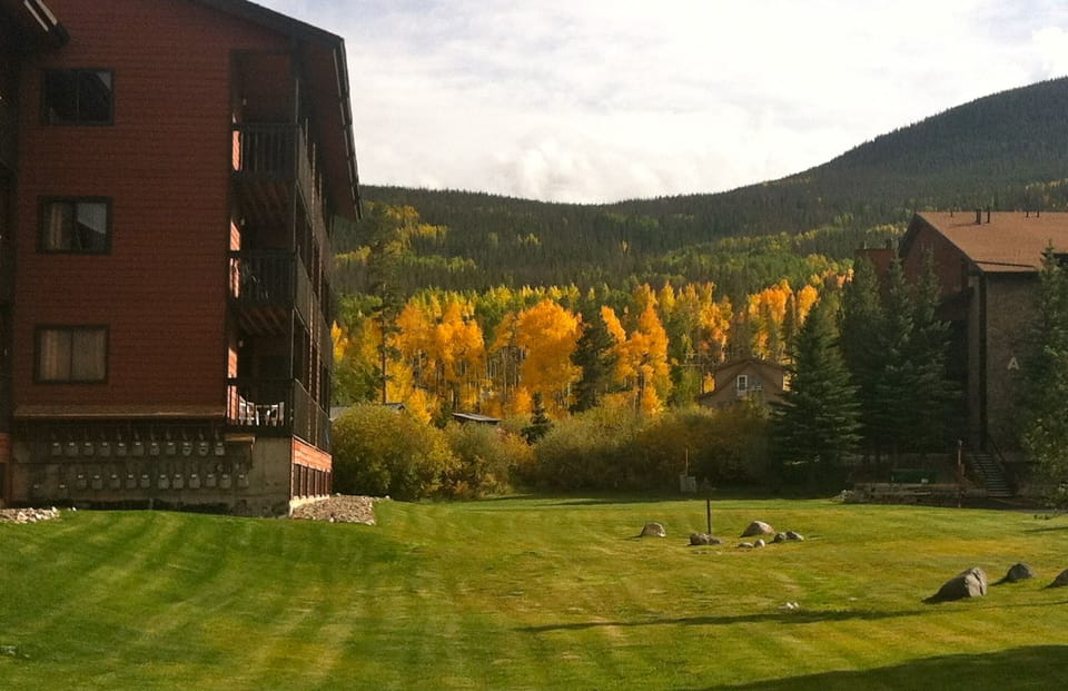 Outdoor views from the Condo, amazing fall colors to soak up!Or any time of year
