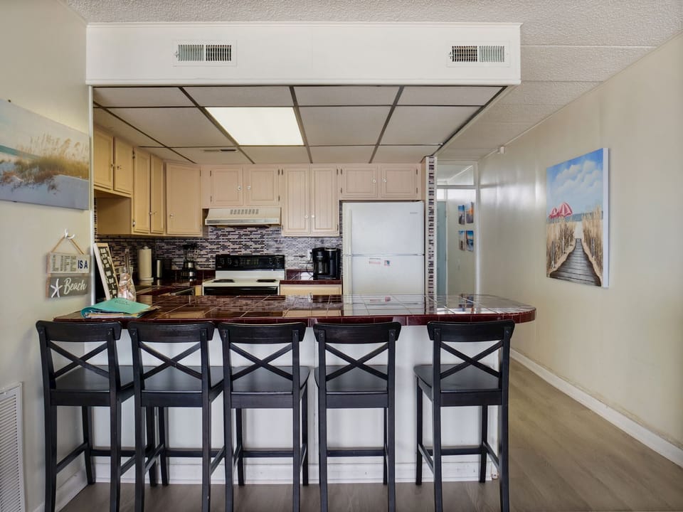 Kitchen Island 