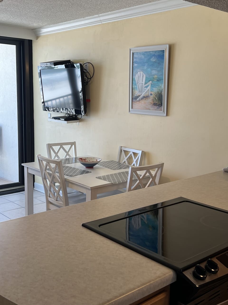 Table / 4 chairs  , 2 bar stools  & highchair 