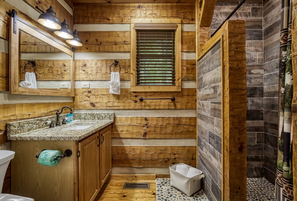 Cabin in the Smoky Mountains "Unforgettable" - Bathroom with walk in spa shower