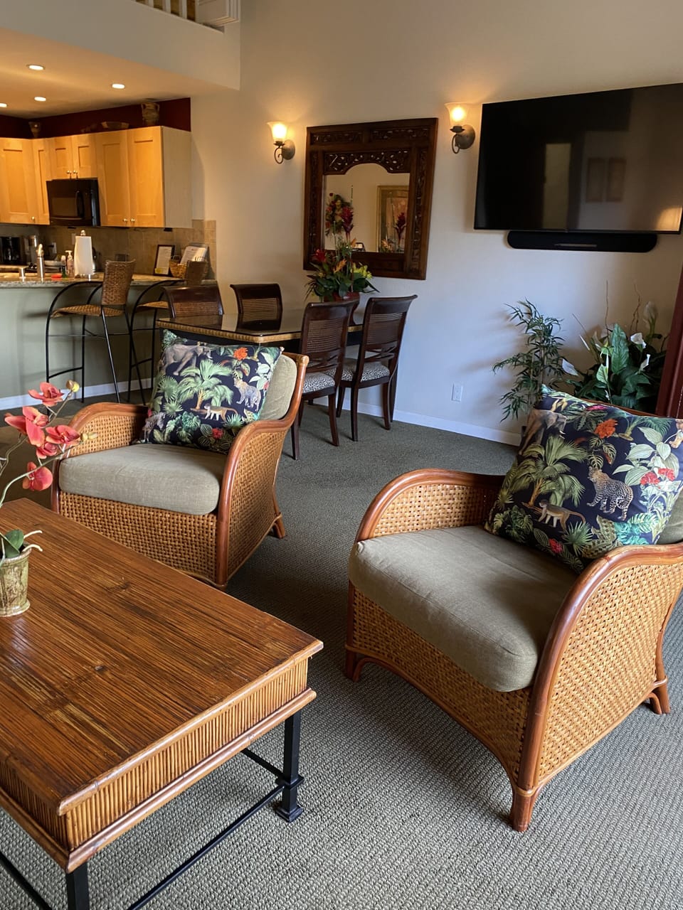 Living,Dining