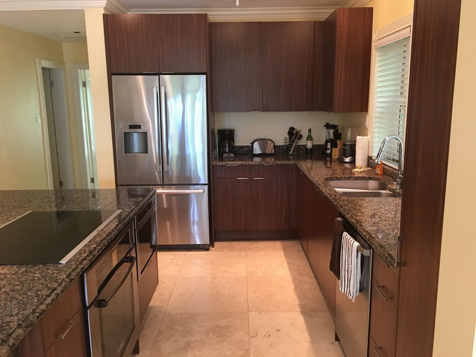 Fully fitted American Kitchen