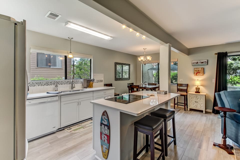 Fully Equipped Luxury Kitchen with Granite Counters