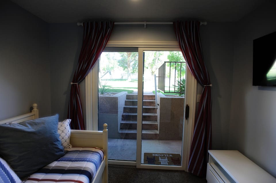 Easy access to condo and clubhouse amenities.