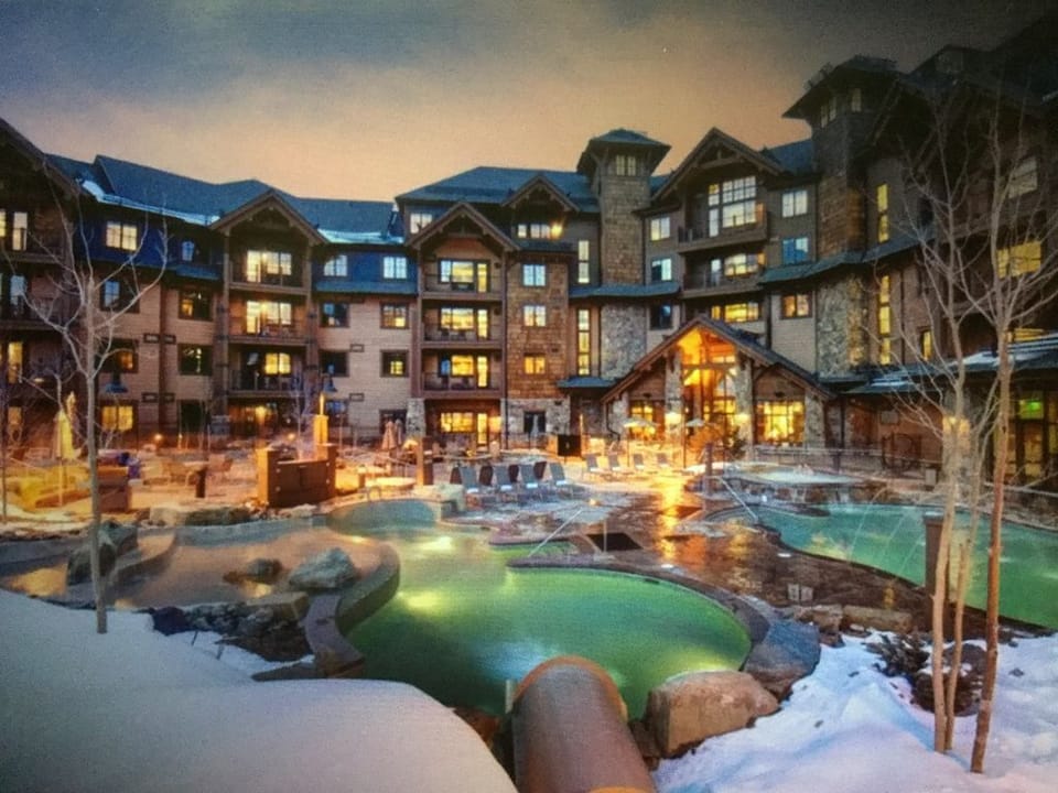Hot tub area