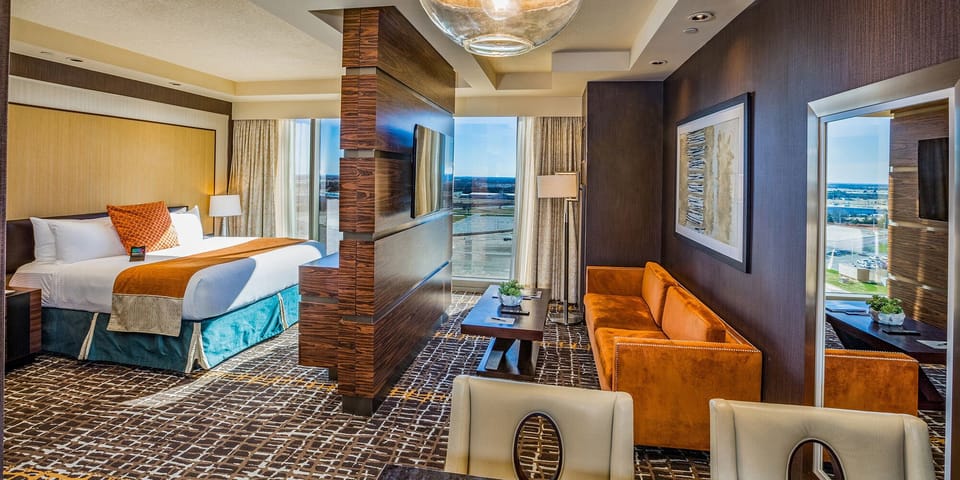 Suite, 1 King Bed, Non Smoking (Wind, Spa Tower) | In-room safe, desk, laptop workspace, iron/ironing board