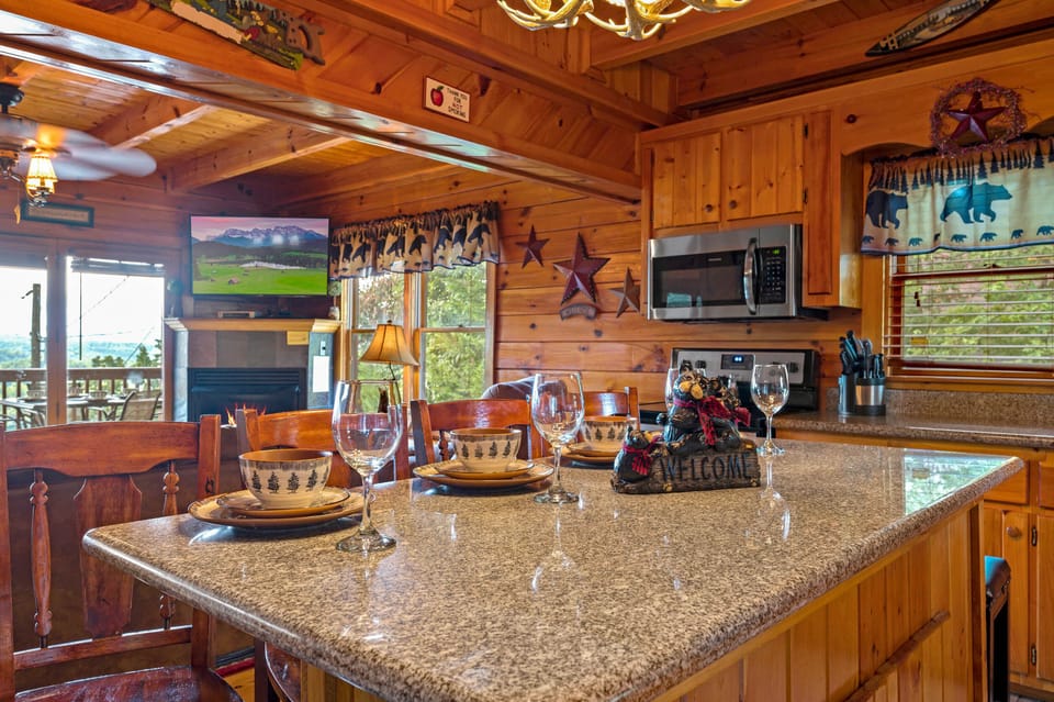 Extra large Island to Eat, play games, or prepare a feast!