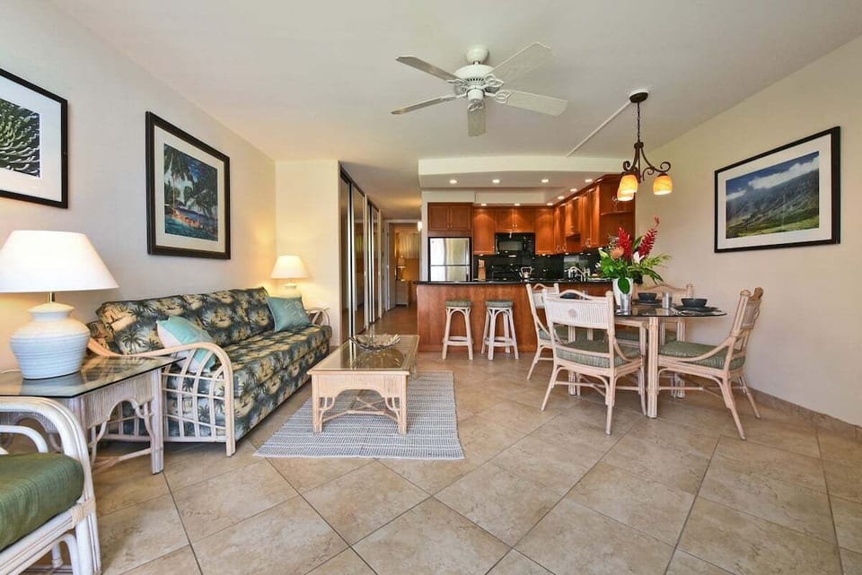 Papakea K306 living area 2