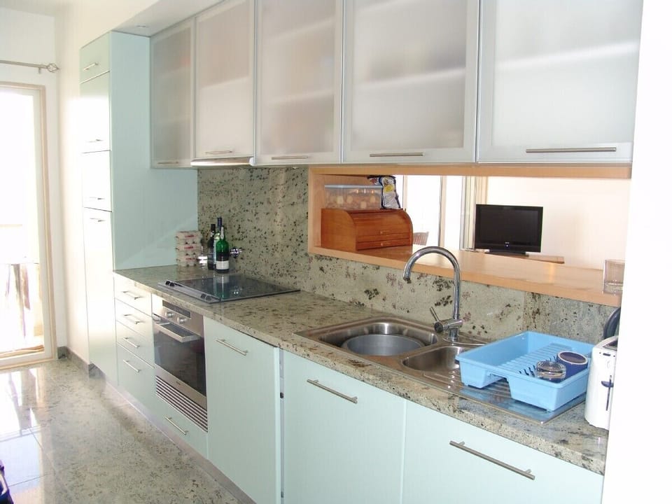 Well equipped kitchen