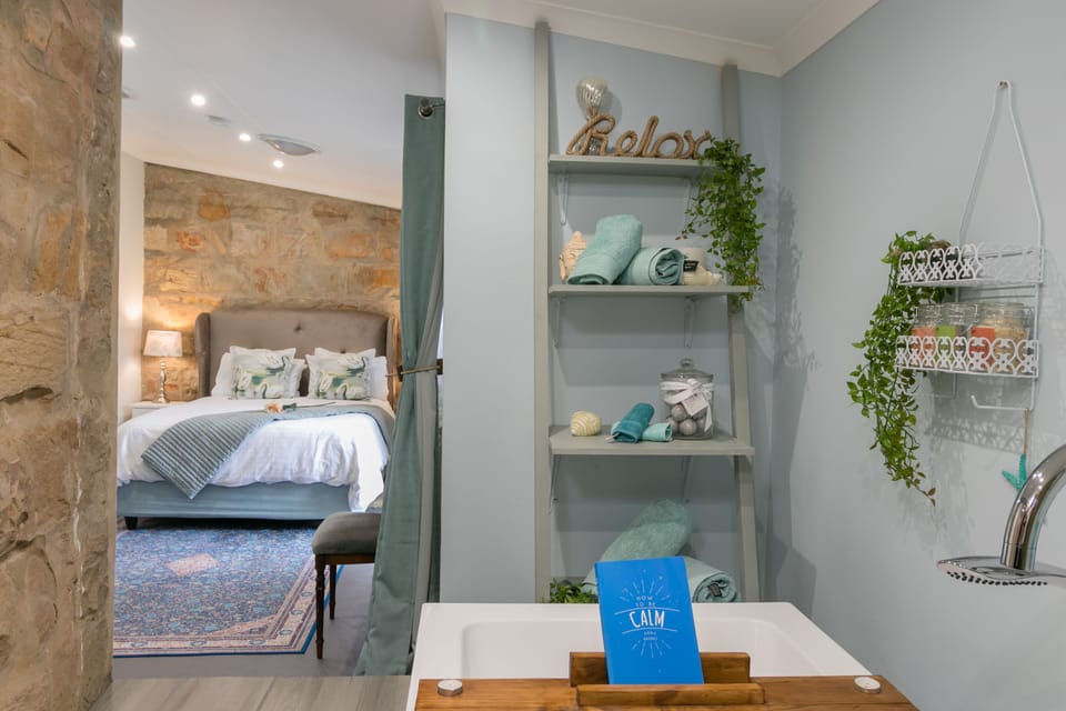 Honeymoon Room (The Spa) | Hypo-allergenic bedding, in-room safe, individually decorated