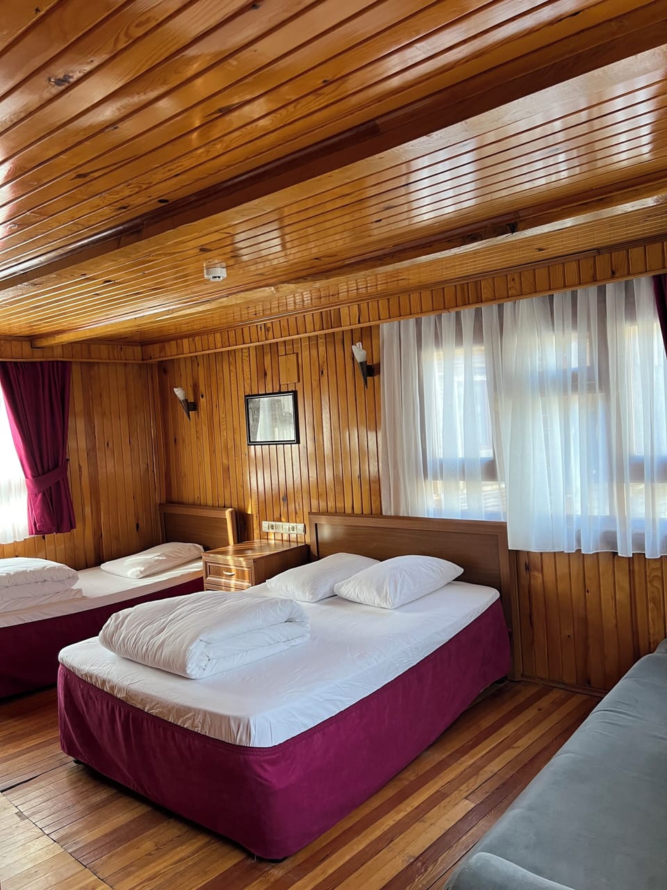 Desk, free WiFi, bed sheets