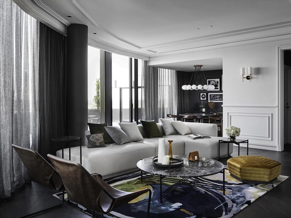 Luxury Penthouse (Des Stylistes) | Premium bedding, minibar, in-room safe, laptop workspace
