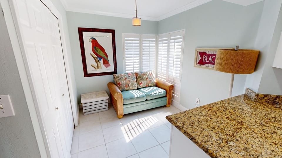 Condo, 3 Bedrooms | Interior