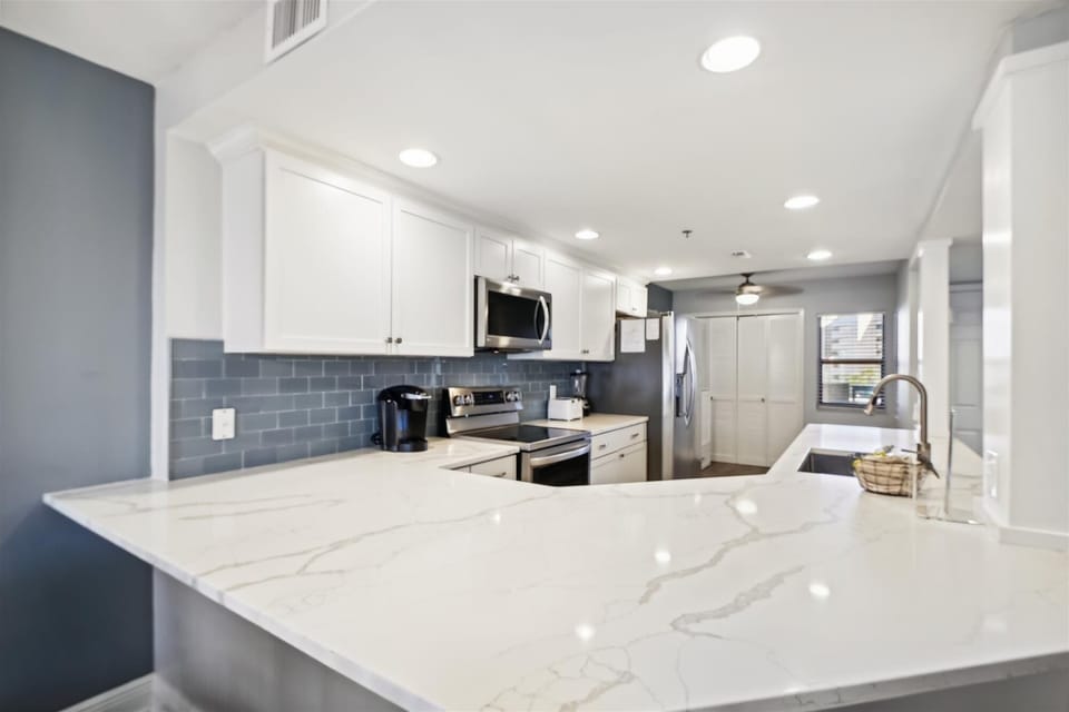 Condo, 2 Bedrooms | Private kitchen | Coffee/tea maker, fridge, microwave, oven