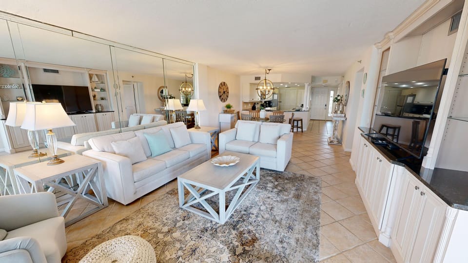 Condo, 2 Bedrooms | Living area | 30-inch TV with cable channels