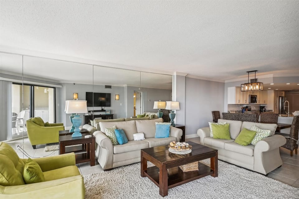 Condo, 2 Bedrooms | Living area | 30-inch TV with cable channels