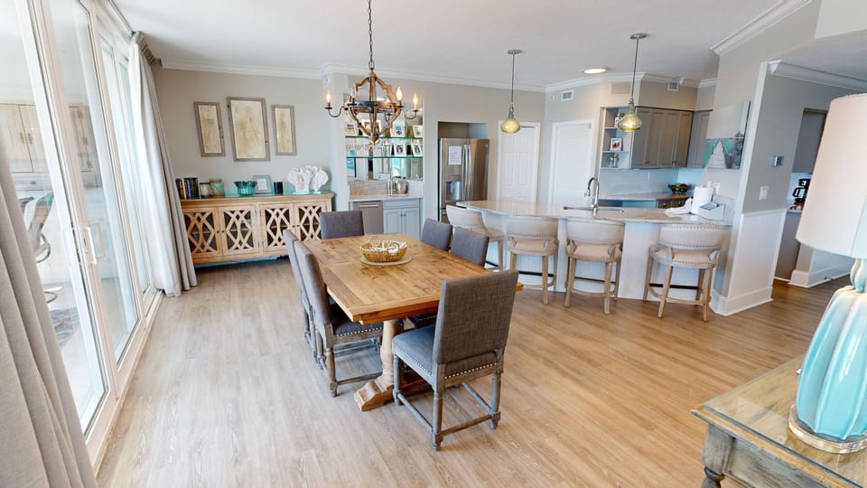 Condo, 3 Bedrooms | Dining