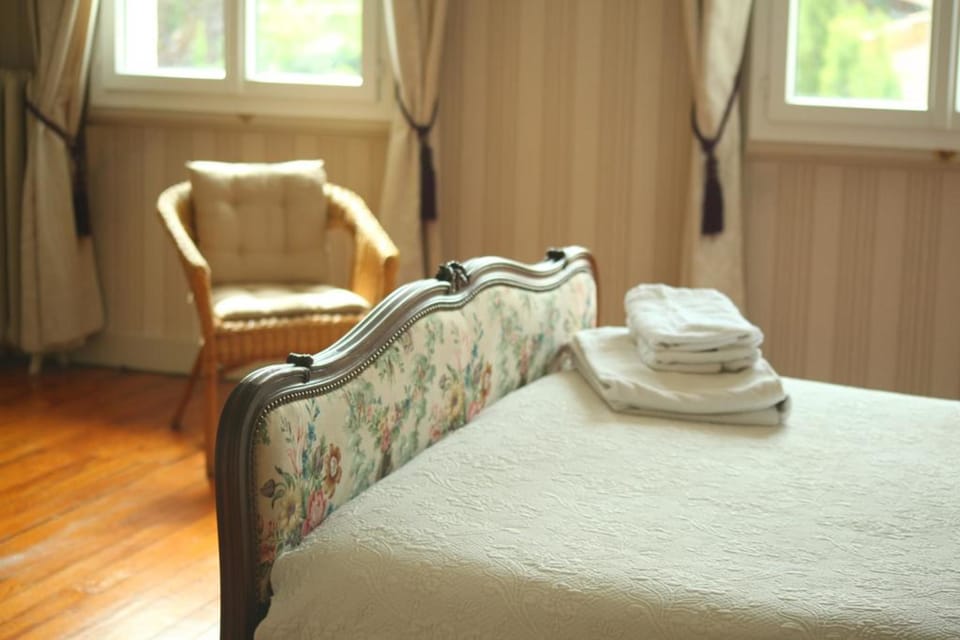 Grand Double Room, 1 Double Bed with Sofa bed, Non Smoking, Garden View | Individually decorated, free cribs/infant beds, free WiFi, bed sheets