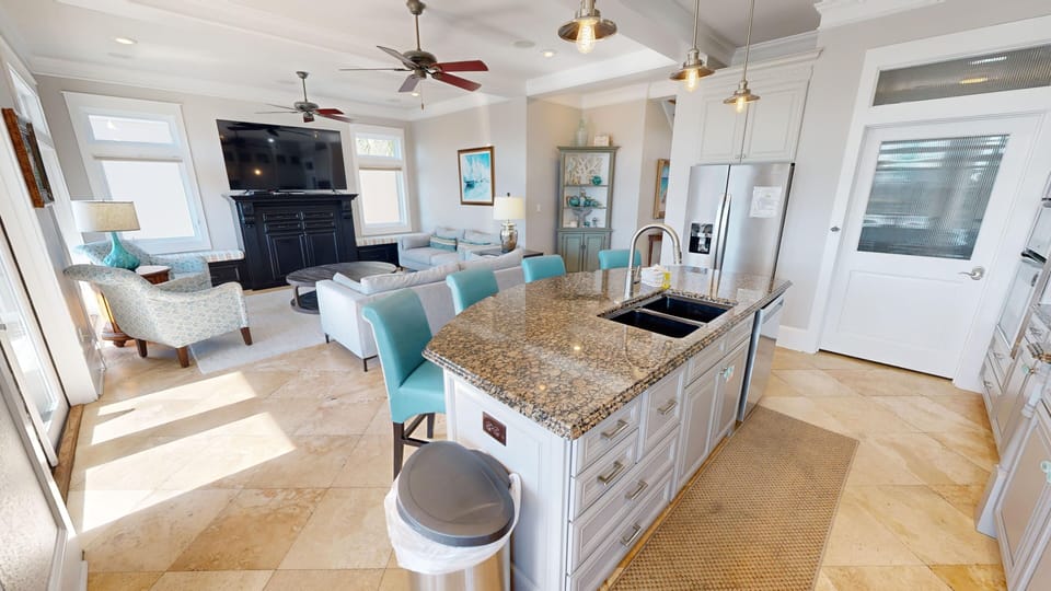 House, 4 Bedrooms | Interior