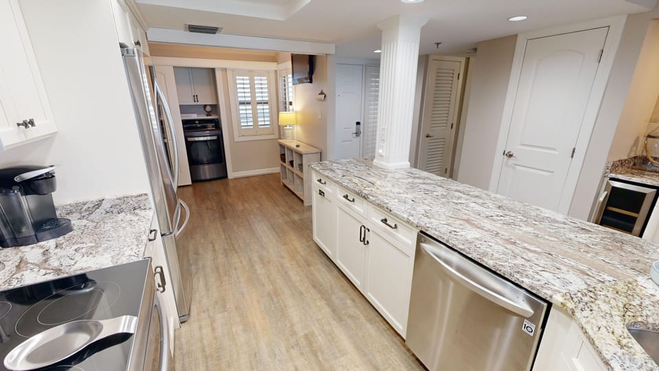 Condo, 2 Bedrooms | Private kitchen | Fridge, microwave, oven, dishwasher