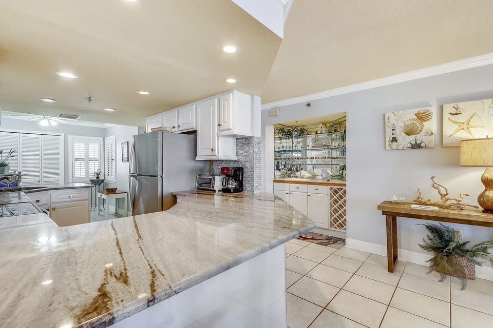 Condo, 2 Bedrooms | Private kitchen | Fridge, microwave, oven, dishwasher