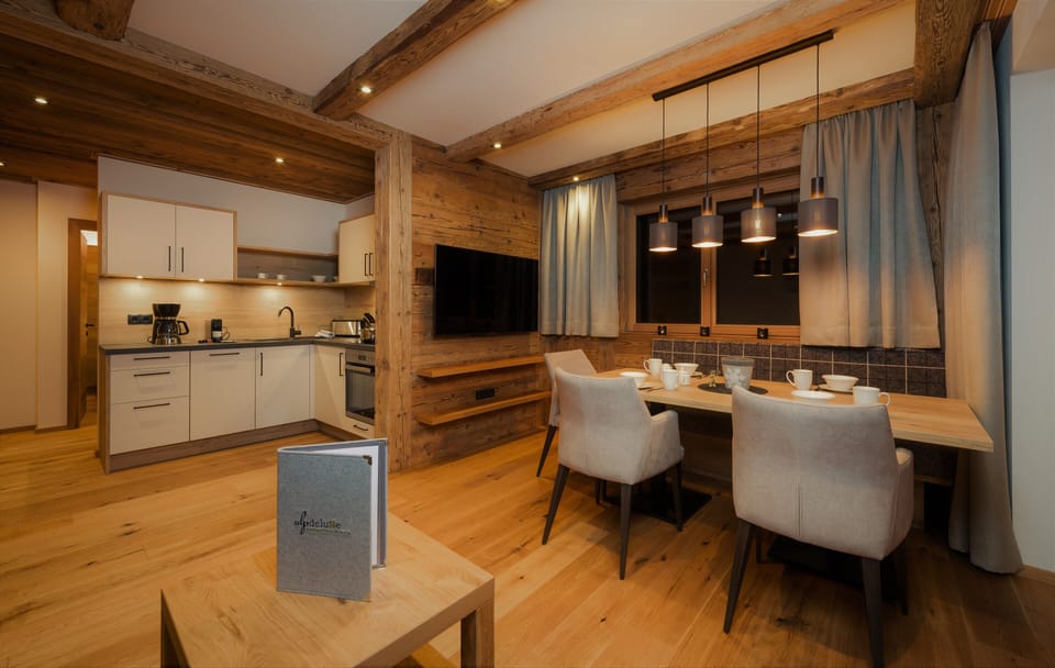 Smart TV, heated floors