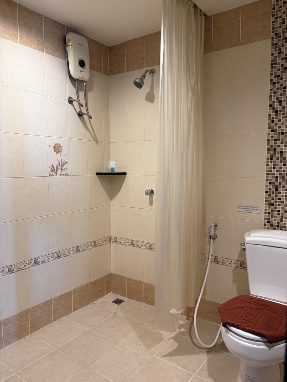 Shower, free toiletries, hair dryer (on request), towels