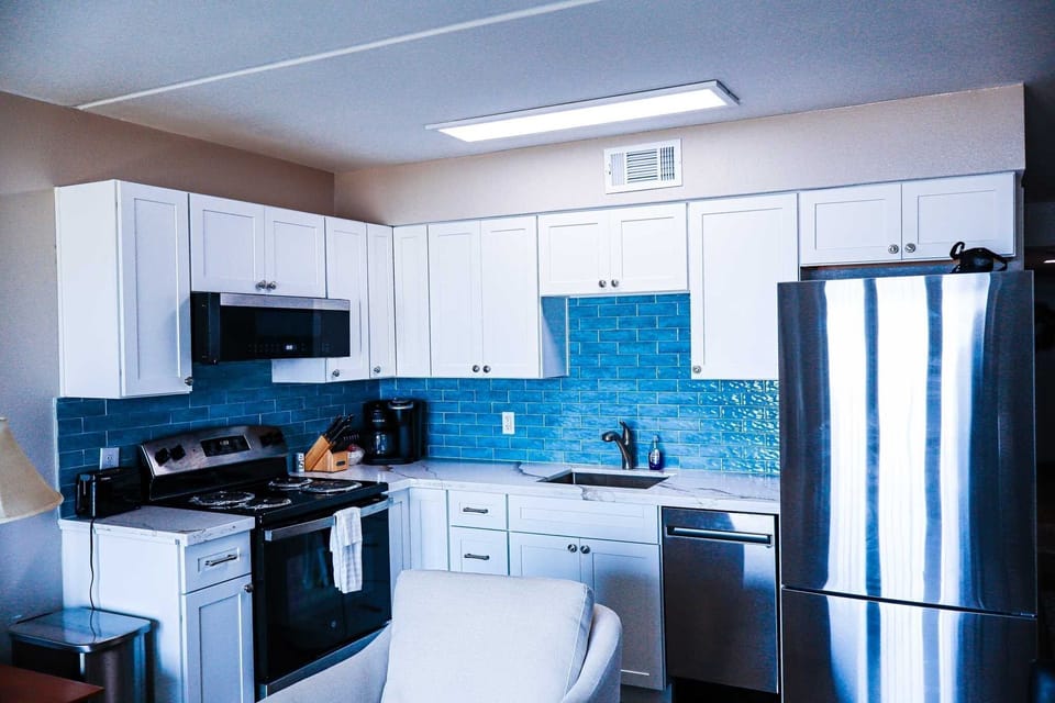 Condo, 1 Bedroom | Private kitchen | Coffee/tea maker, fridge, oven, toaster