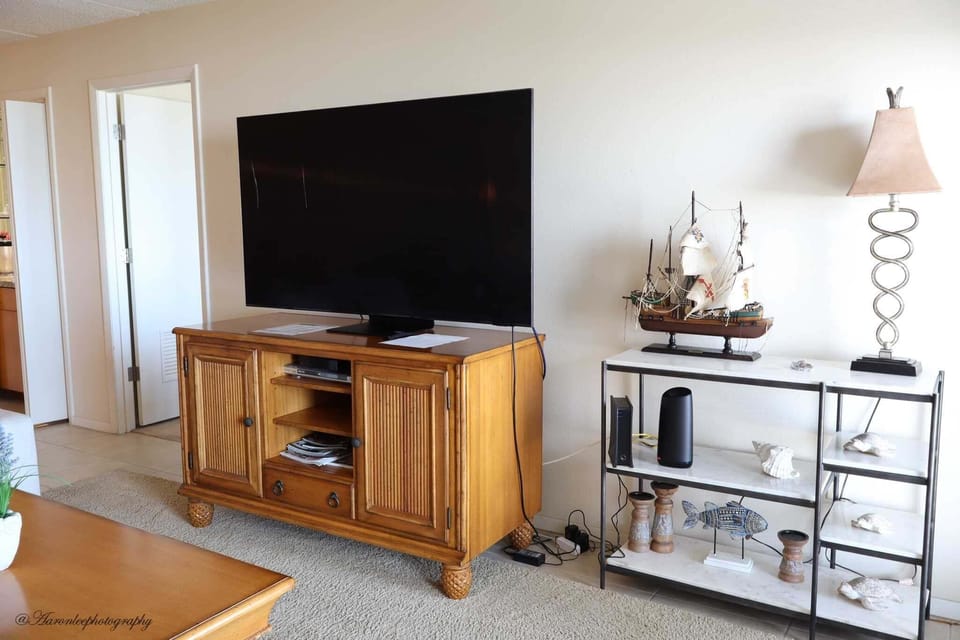 Condo, 2 Bedrooms | Interior