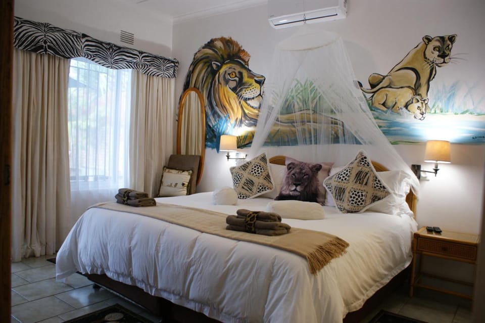 Standard Double or Twin Room | Premium bedding, in-room safe, individually decorated, blackout drapes